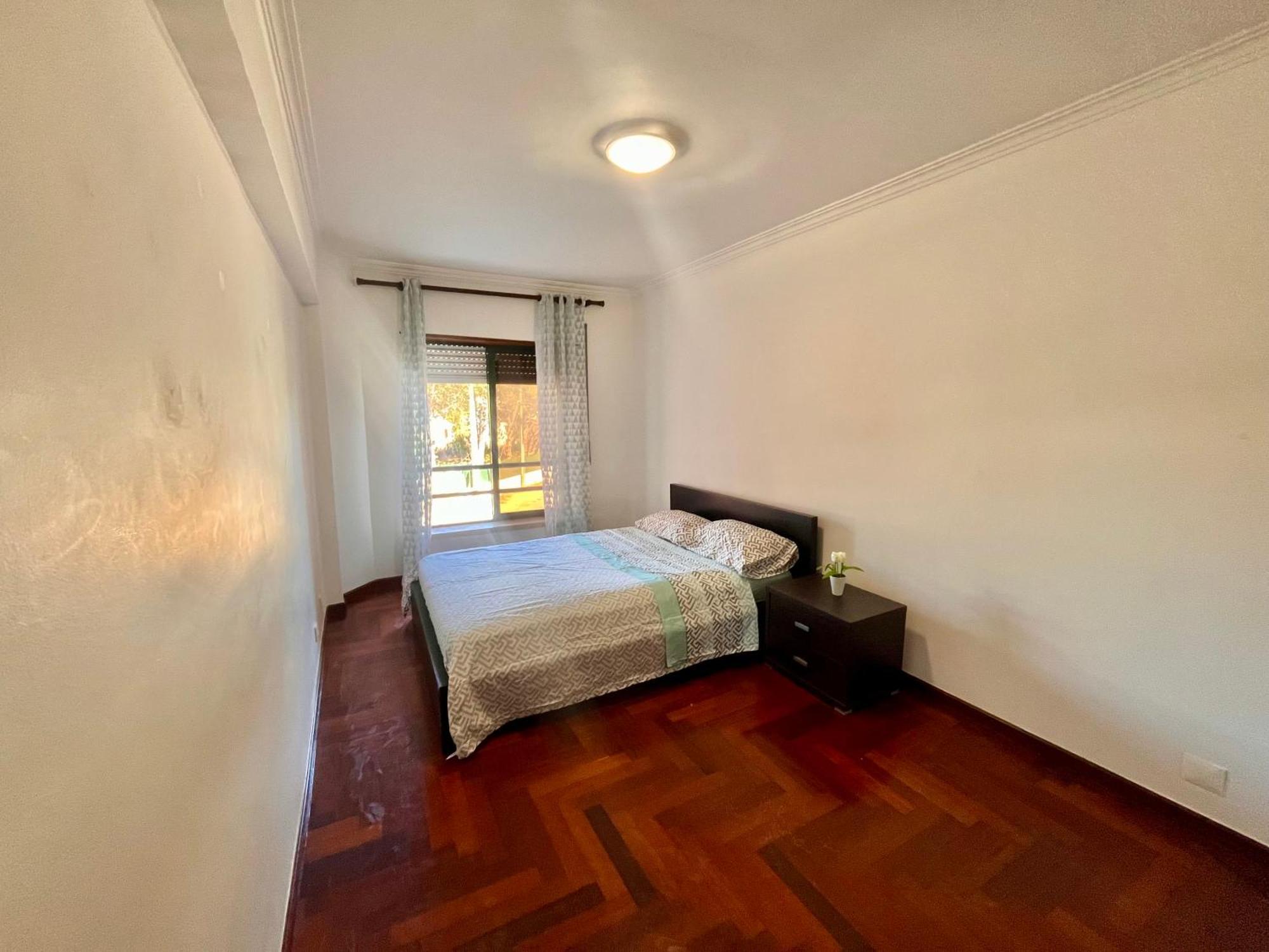 شقة Quarto Boa Localizacao Com Cozinha E Casa De Banho كاباريكا المظهر الخارجي الصورة