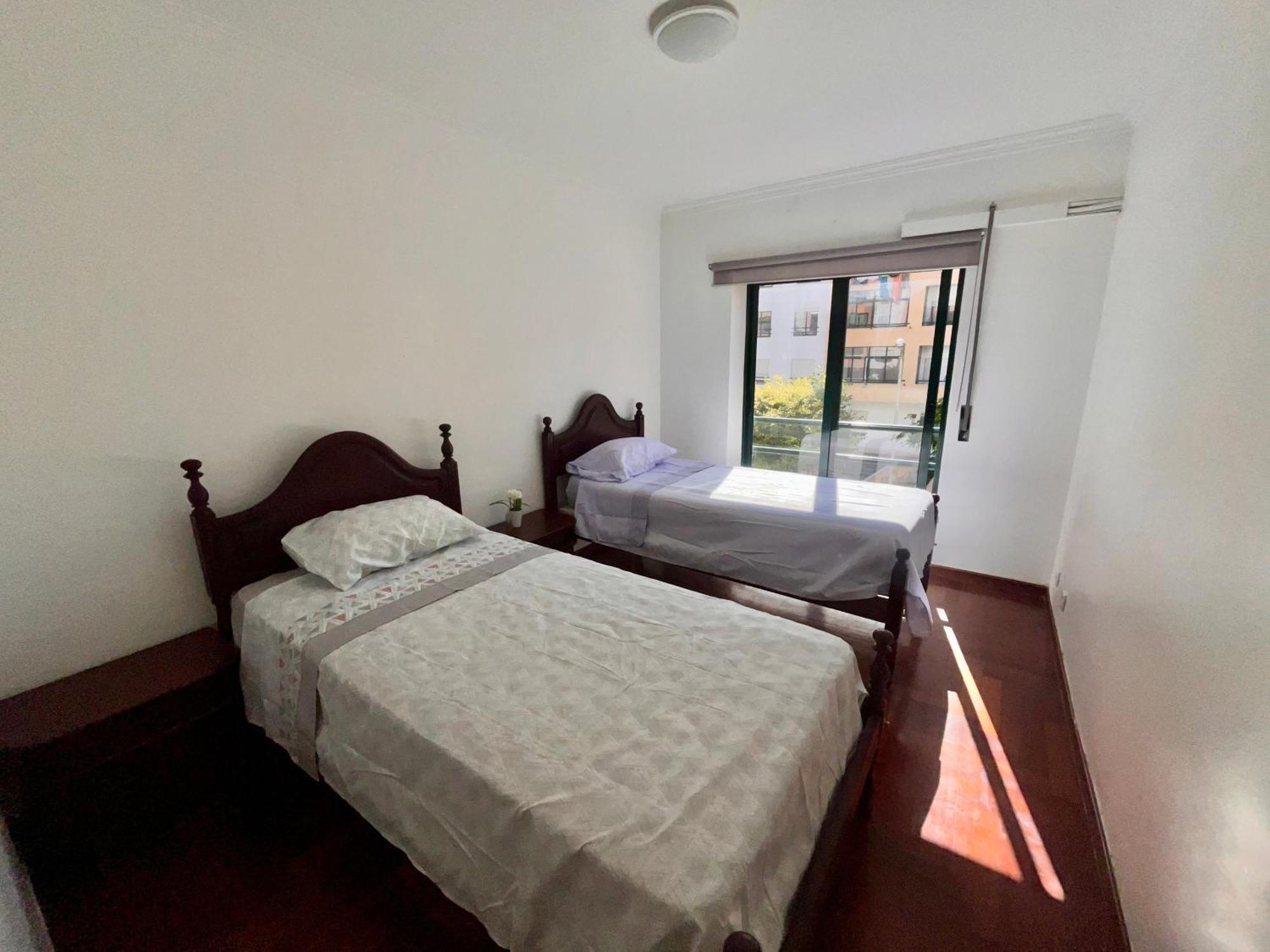 شقة Quarto Boa Localizacao Com Cozinha E Casa De Banho كاباريكا المظهر الخارجي الصورة