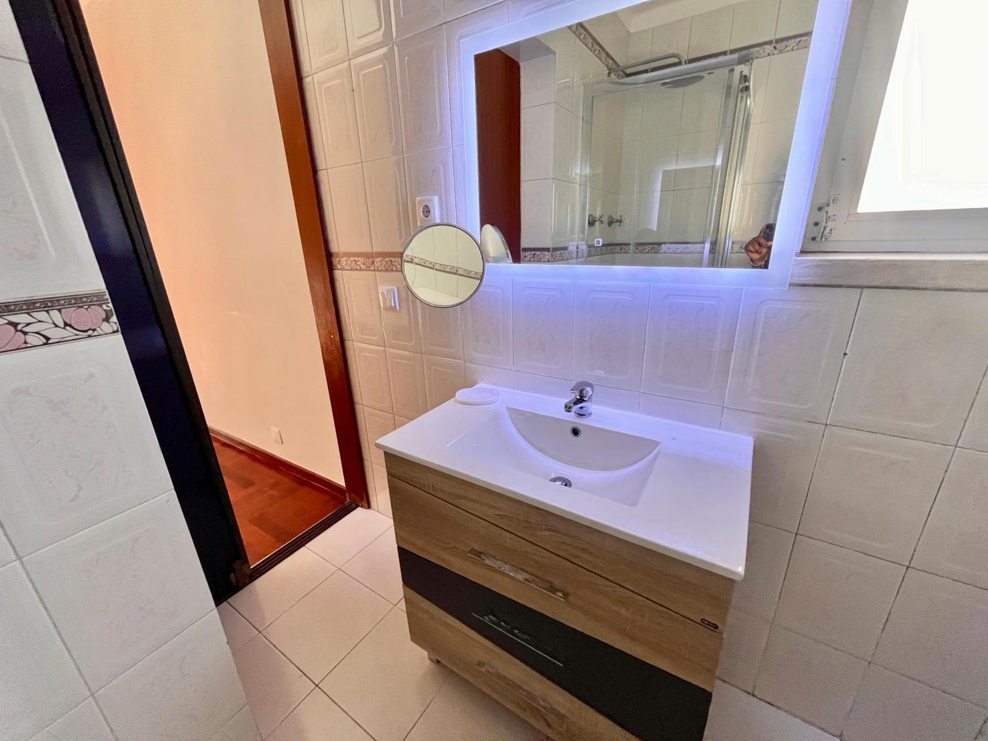 شقة Quarto Boa Localizacao Com Cozinha E Casa De Banho كاباريكا المظهر الخارجي الصورة